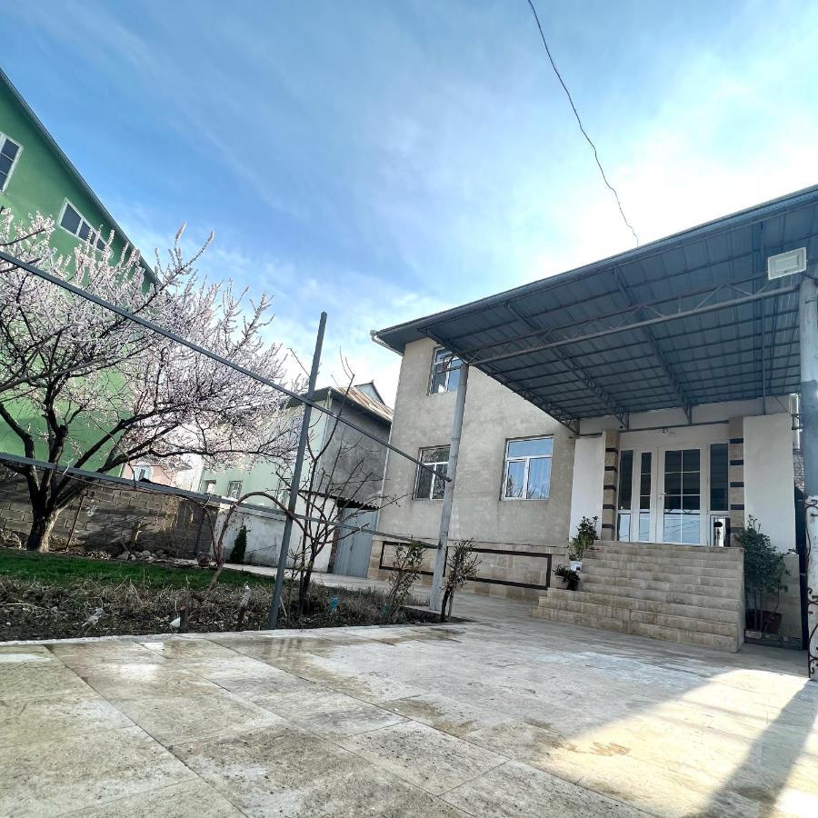 Abs Guest House אוש מראה חיצוני תמונה