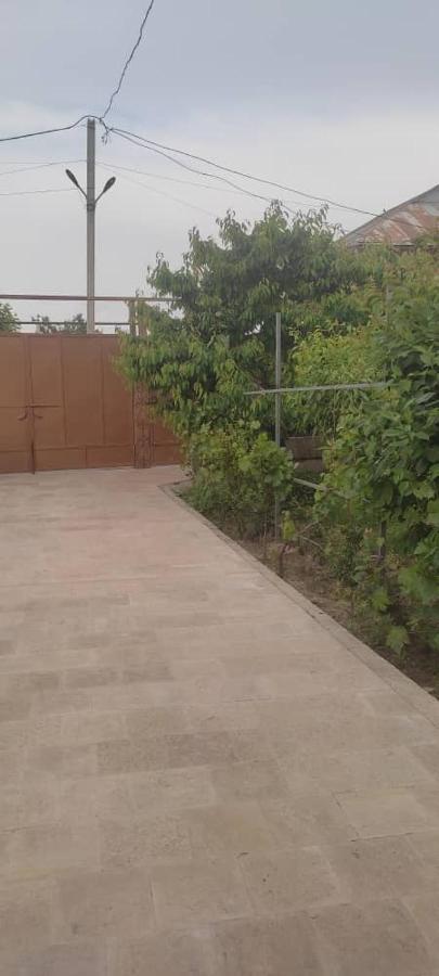 Abs Guest House אוש מראה חיצוני תמונה
