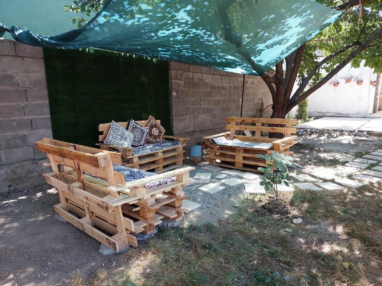 Abs Guest House אוש מראה חיצוני תמונה